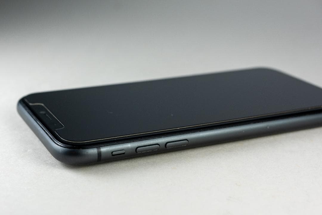 iPhone11 64GB スペースグレイ SIMロック解除済 液晶不良