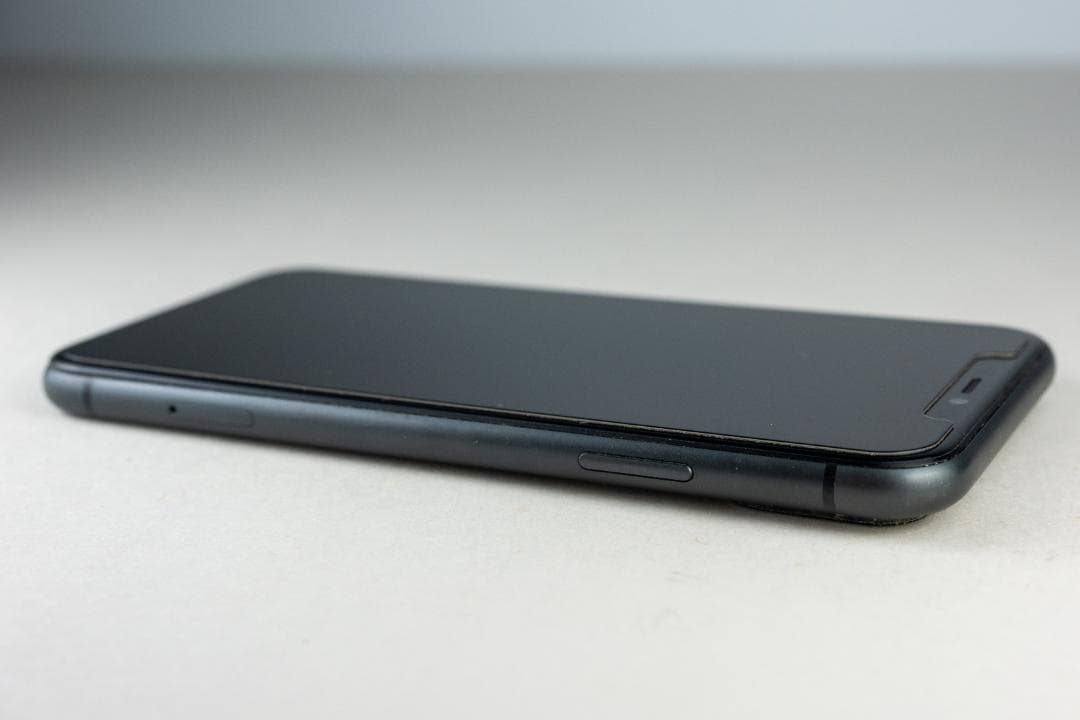 iPhone11 64GB スペースグレイ SIMロック解除済 液晶不良