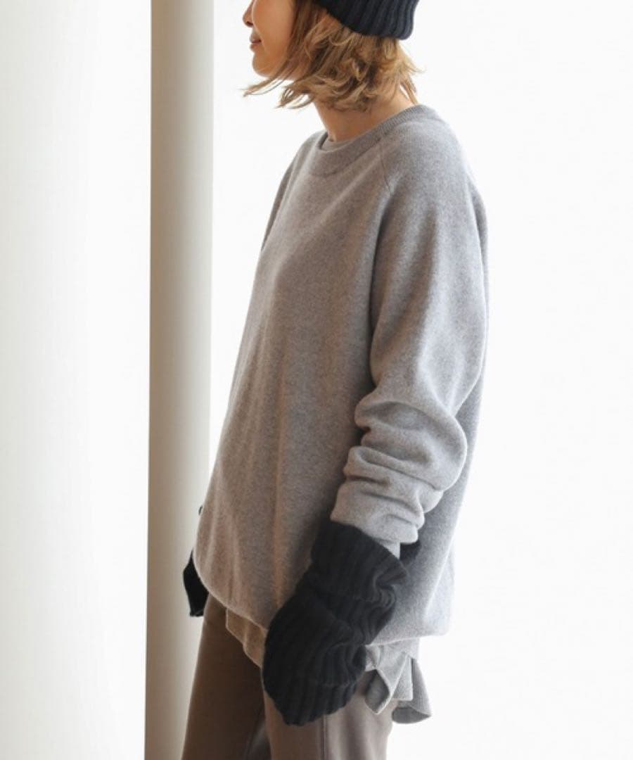 美品❣️定価2.3万 ドゥーズィエムクラス CARIAGGI アームウォーマー 黒