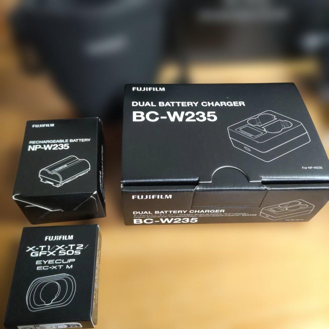 Fujifilm X-T5 ミラーレス一眼カメラ 本体とレンズ等、フルセット