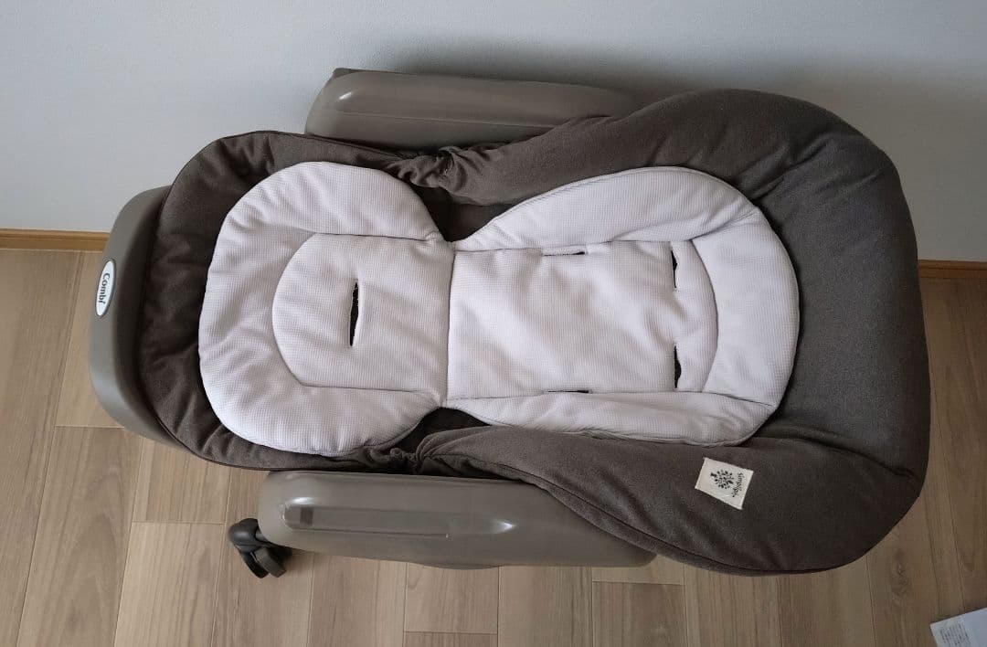 コンビ スウィングベッド＆チェア ネムリア 美品 最終値下げ！