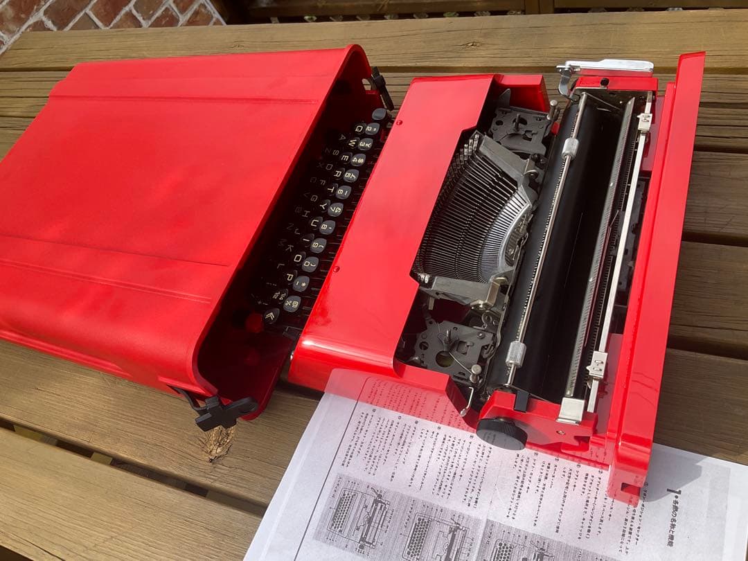 olivetti valentine 整備済　完動品　中古品　凄く綺麗