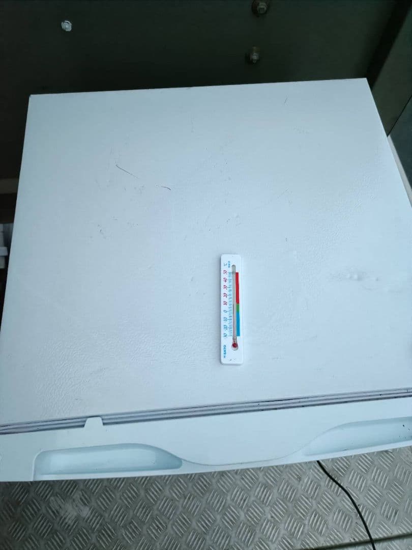 ホワイト冷凍庫 三ツ星貿易 エクセレンス 冷凍庫 91L 2022年製