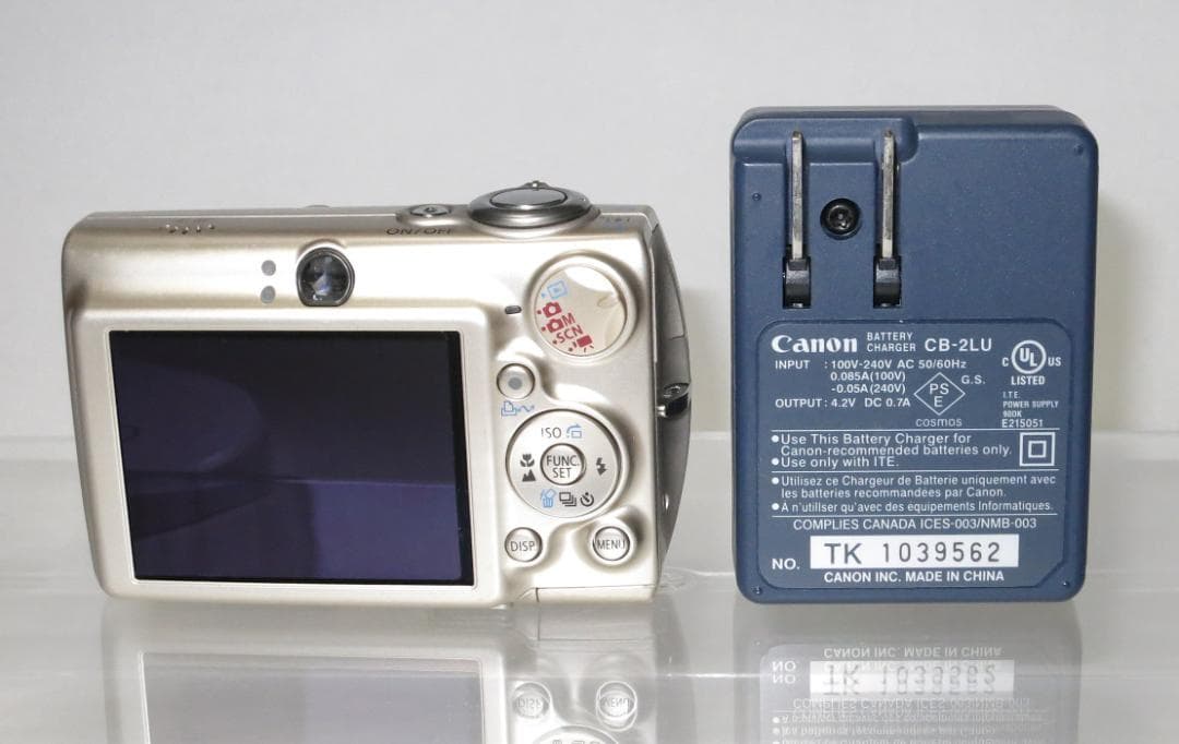 Canon IXY DIGITAL 700 　完動品　純正バッテリー、充電器付属