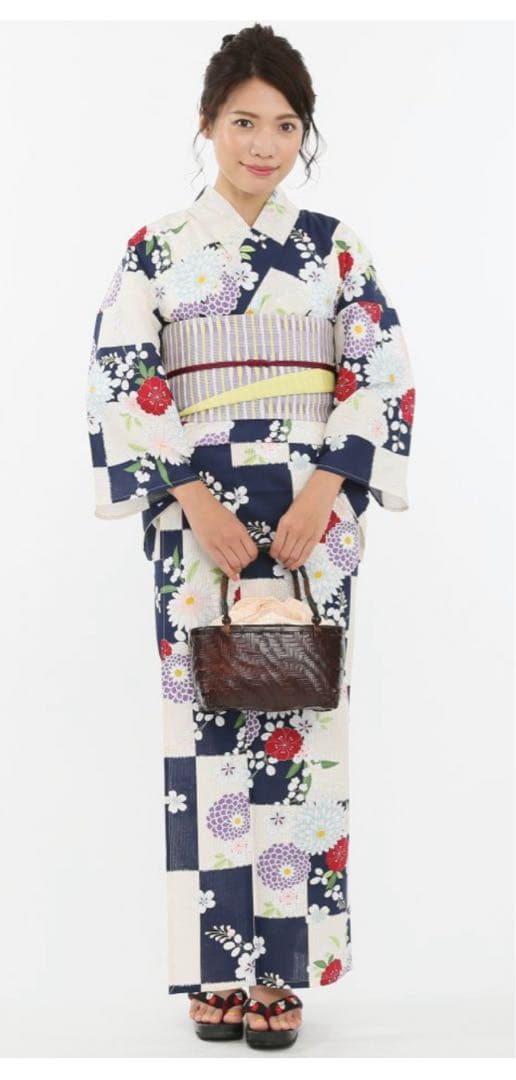 【最終値下げ】ふりふ　浴衣　「市松に菊花」　ロイヤルブルー　帯セット