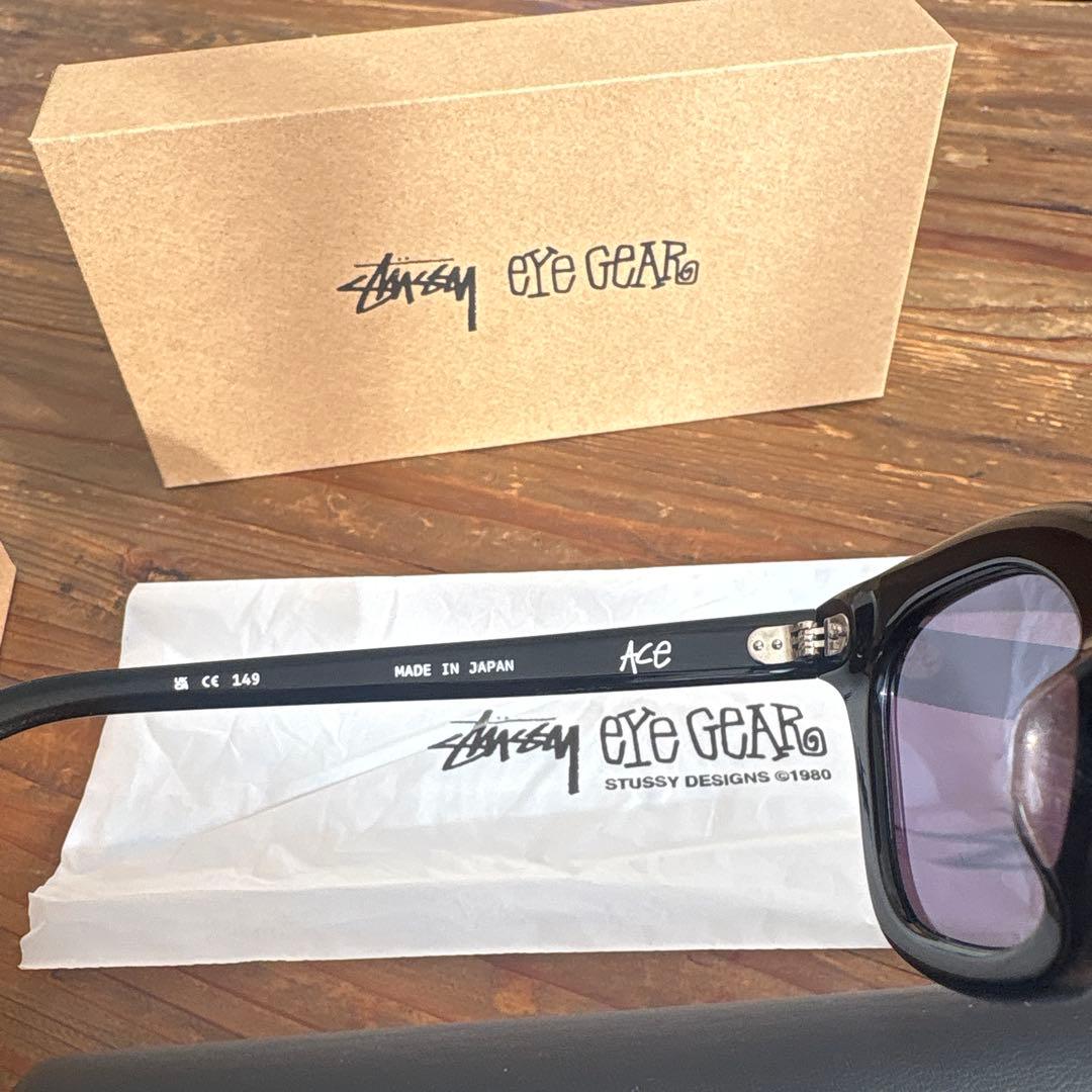 STUSSYサングラス