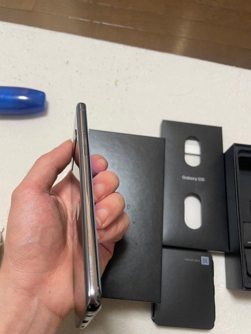 Samsung Galaxy S10 docomo 本体 sim フリー