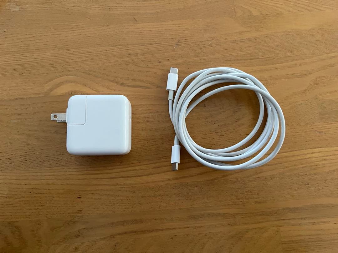 Apple MacBook AIR 2020 13インチ