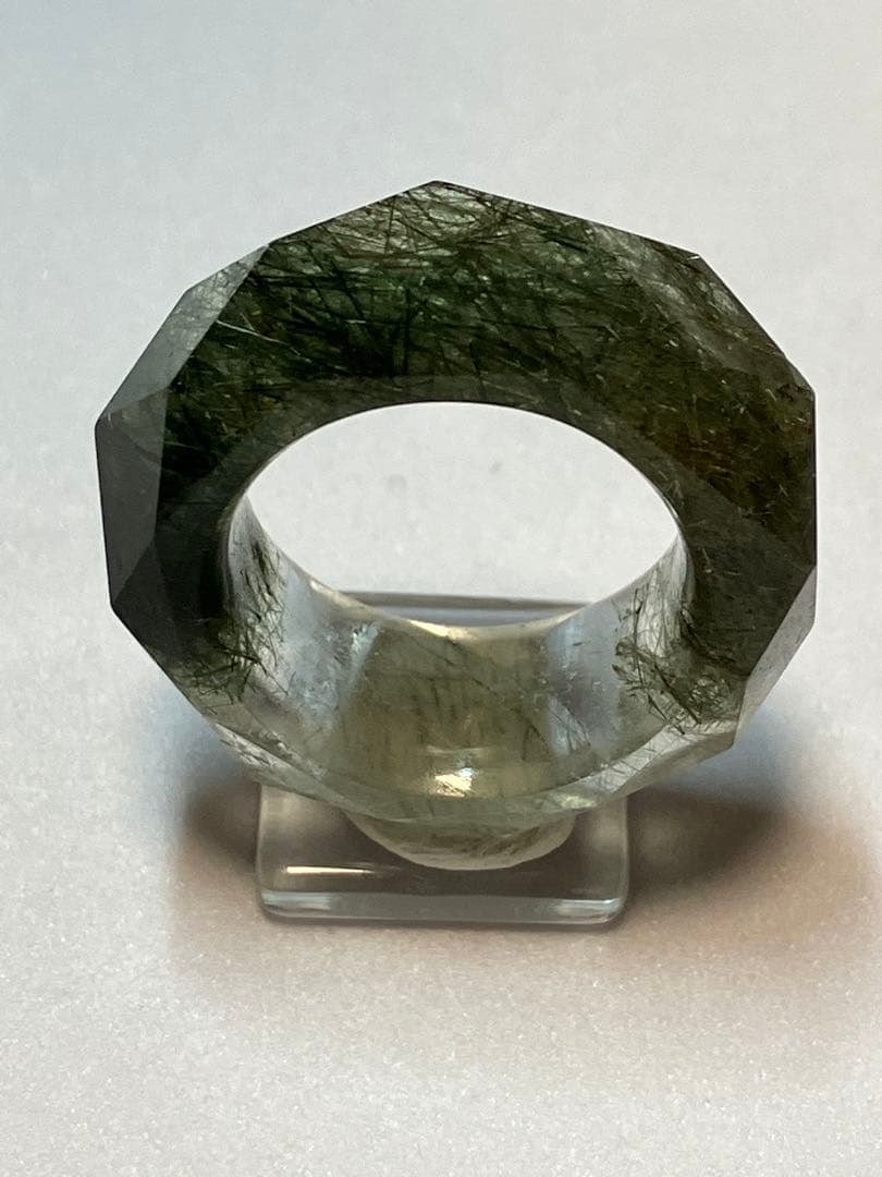 ガネッシュヒマール　ラパ産　アクチノライトインクオーツリング　7〜8号