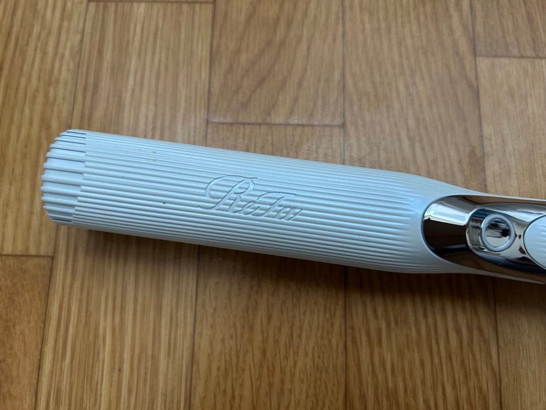 【美品】ReFa ストレートアイロン ホワイト　RE-ET