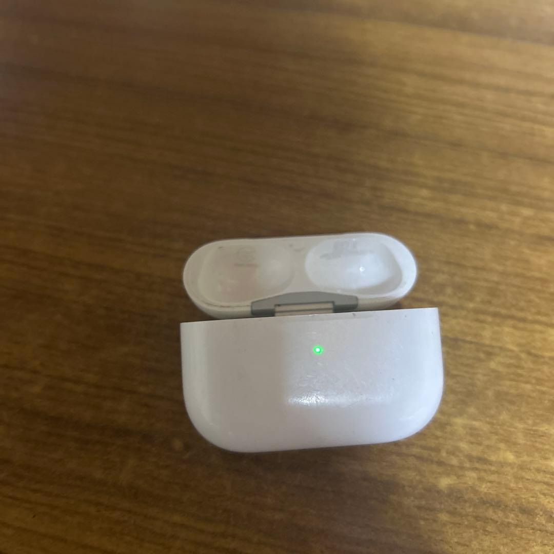 AirPods Pro第二世代充電ケース　正規品