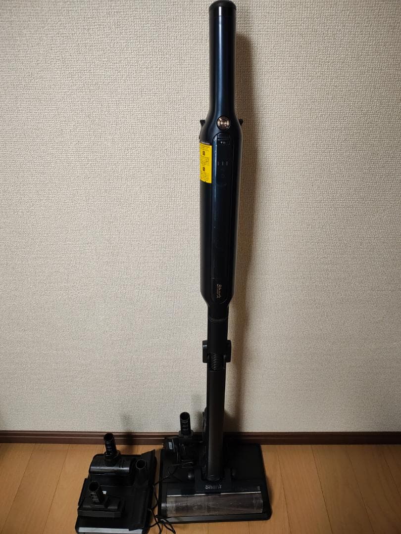 シャーク★コードレスクリーナー★CS601JBL★バッテリー新品と同等