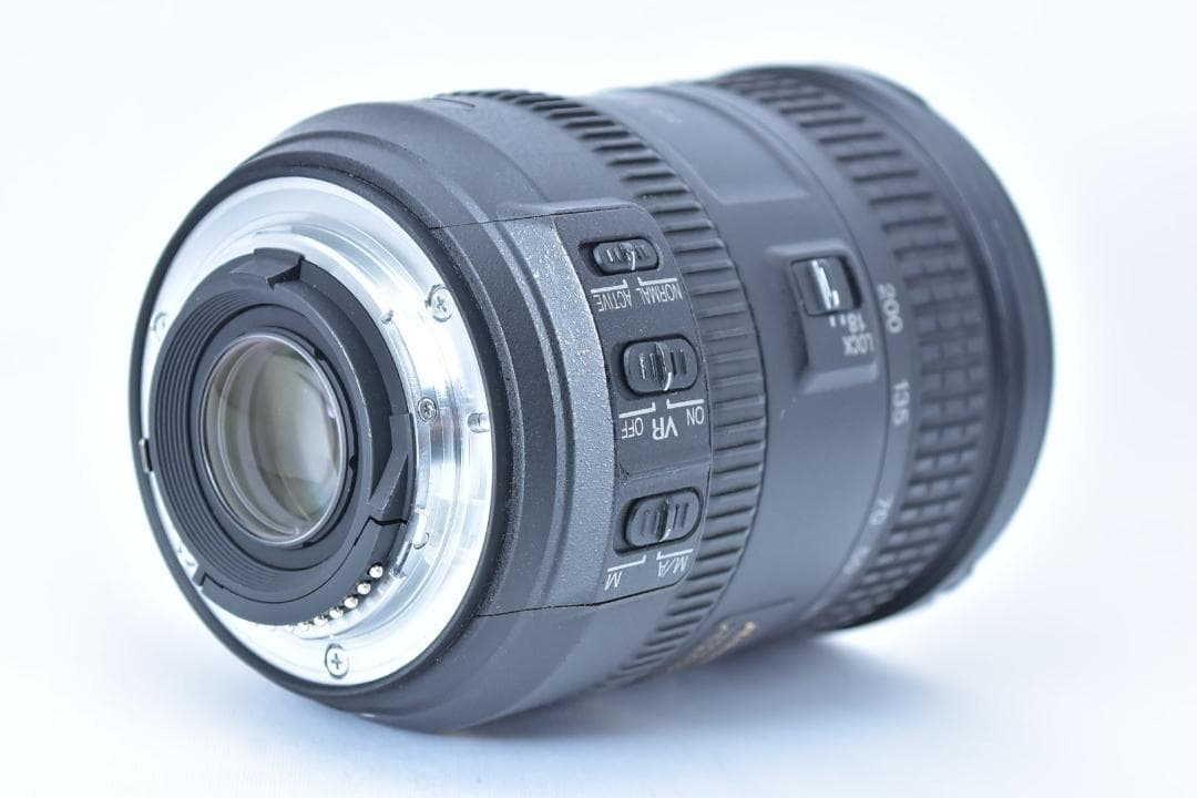 Nikon ニコン AF-S 18-200mm F3.5-5.6 G VR II