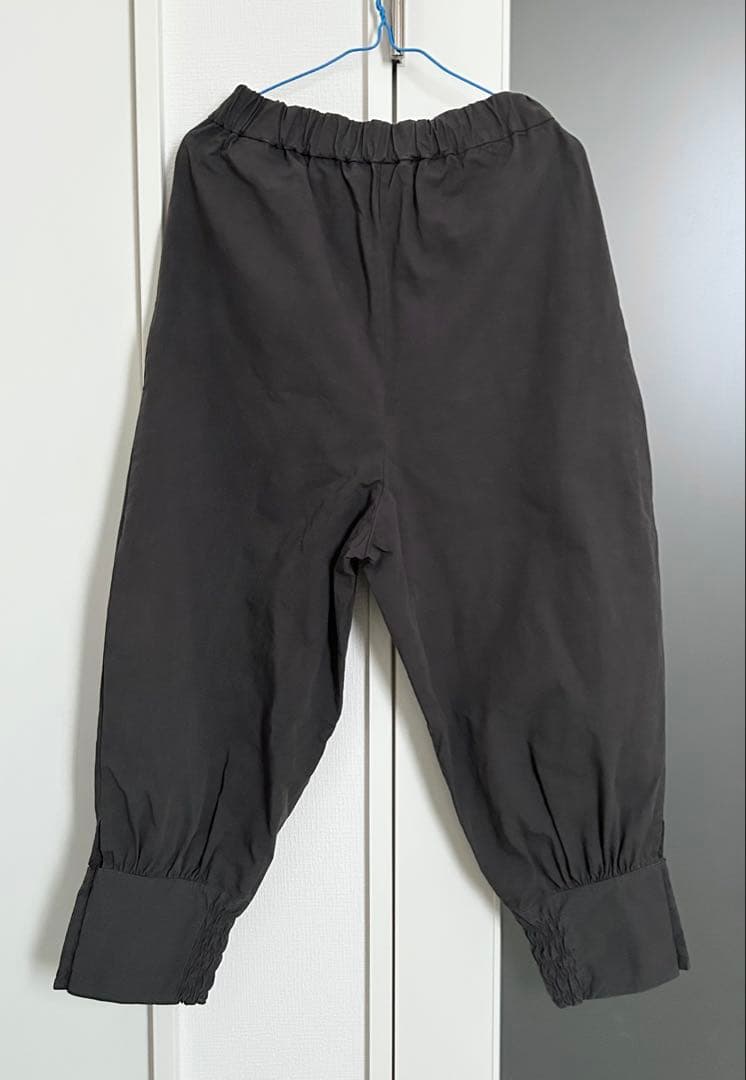 エクリュエプゥス Ecru et pousse サーカスパンツ