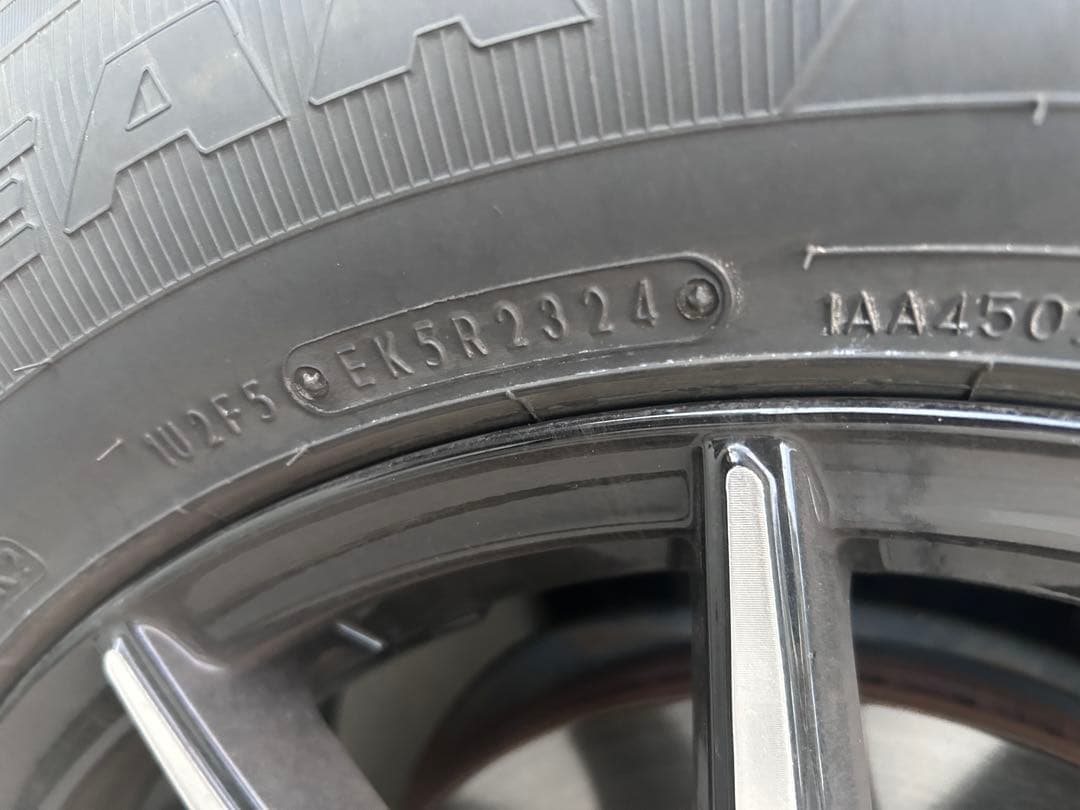 225/65R17 スタッドレス•ホイール４本セット(24年製造)