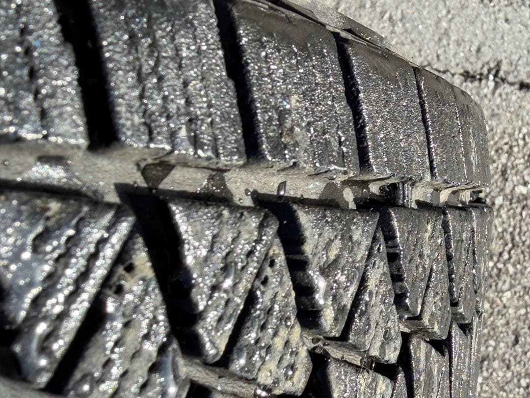 ブリヂストン ブリザック DM-V2 16インチ アルミホイールセット