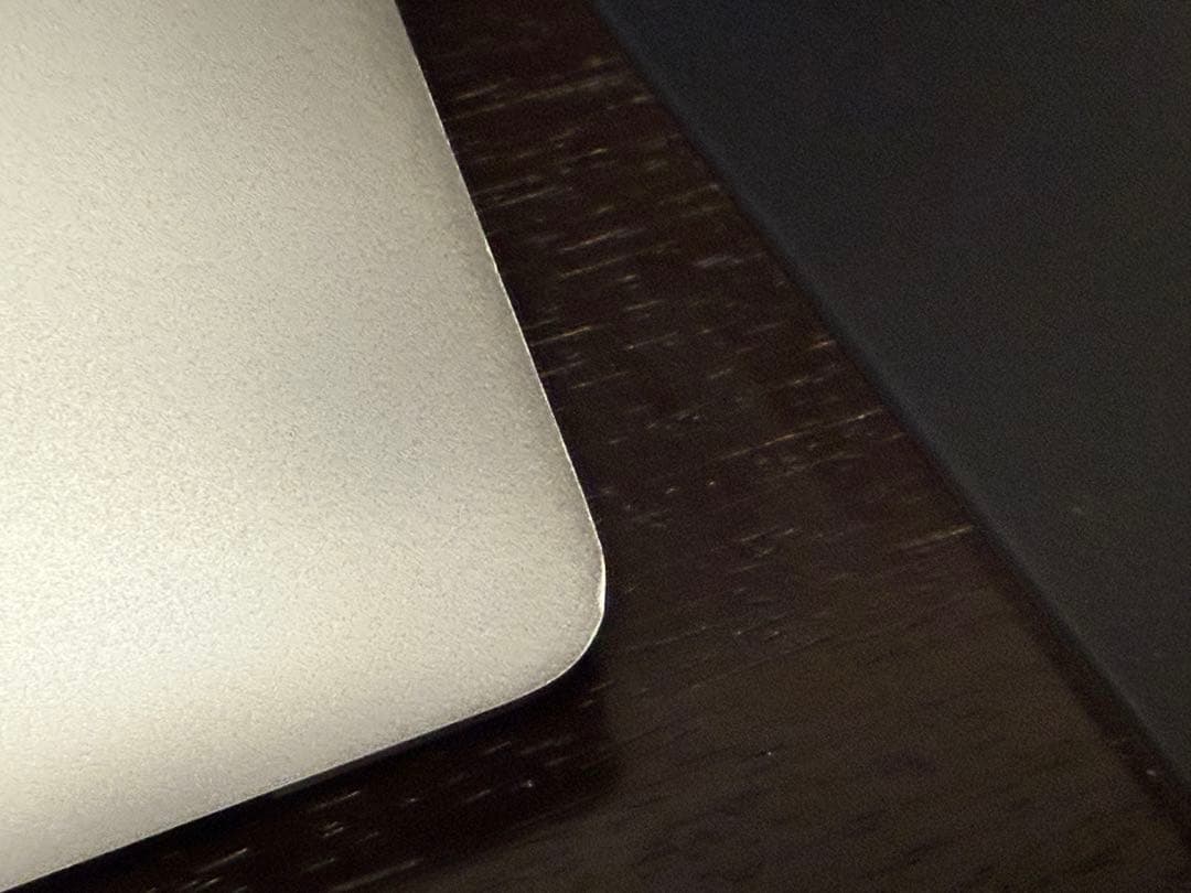 MacBook本体 macbookpro 13 2020 two thunderbolt3 port