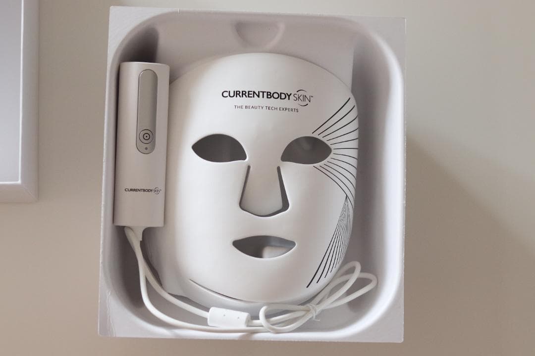 CURRENTBODY SKIN LEDフェイスマスク シリーズ２