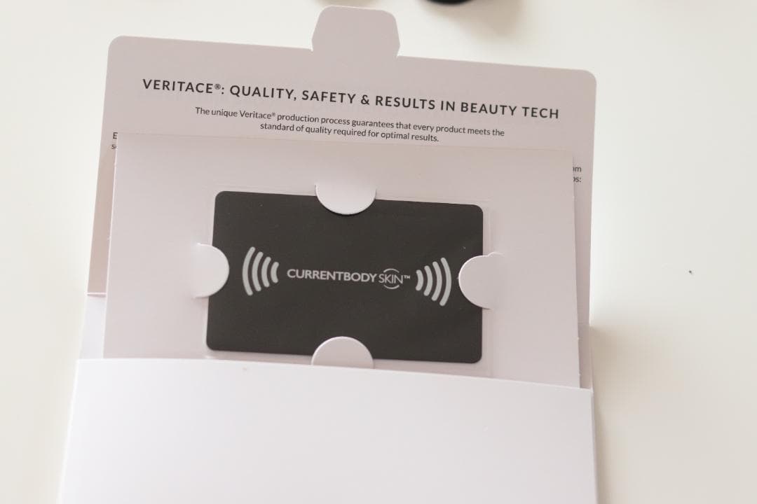 CURRENTBODY SKIN LEDフェイスマスク シリーズ２