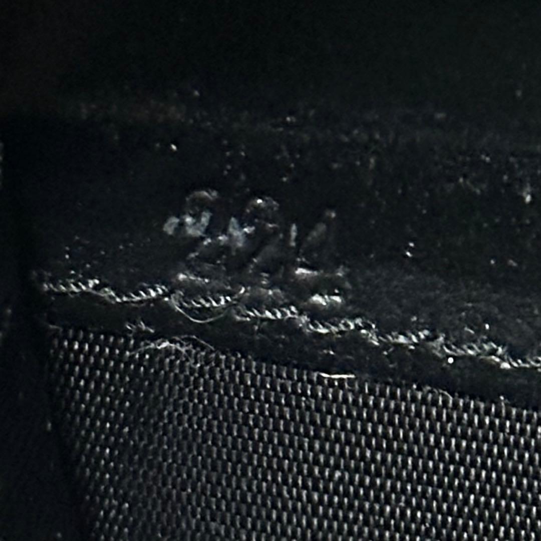 PRADA 長財布　キルティング　ナイロン　ゴールドロゴ ラウンドファスナー