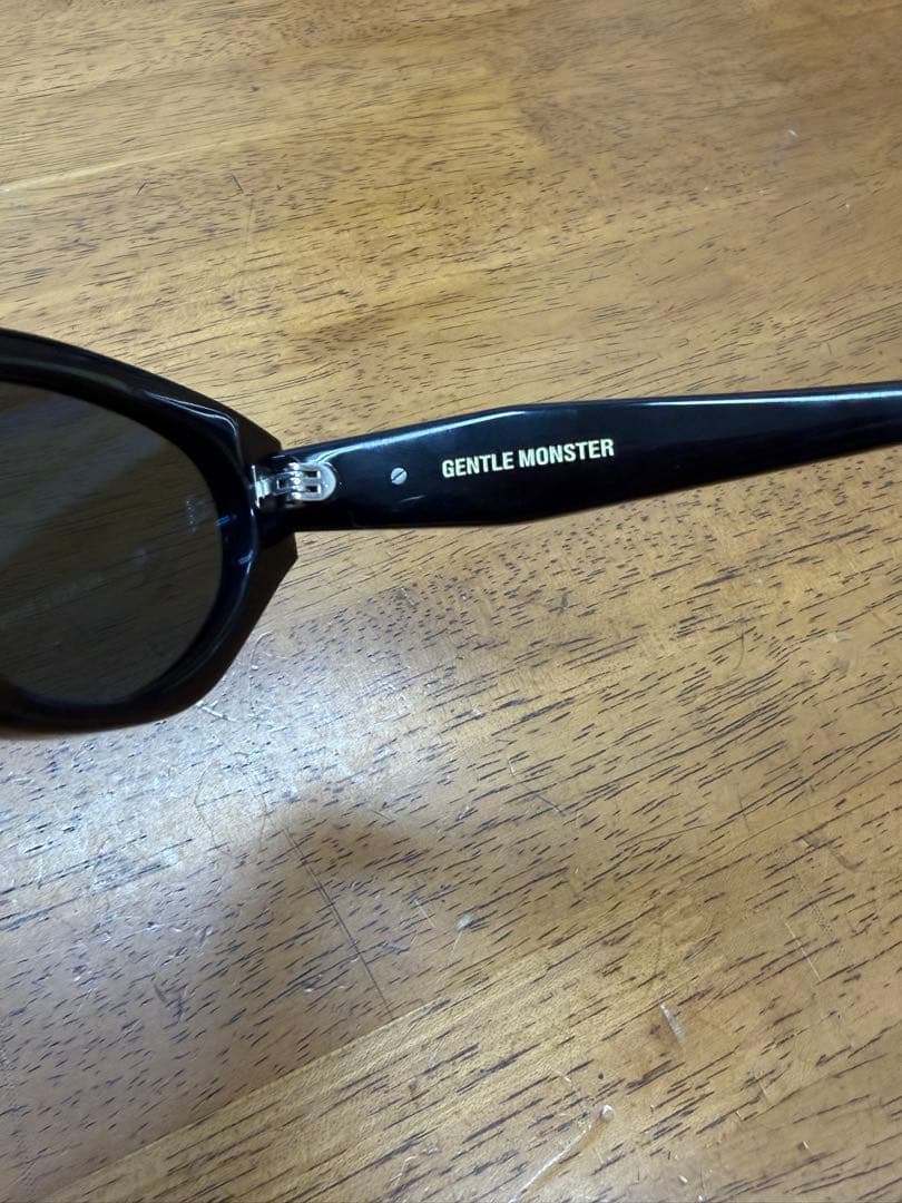 こりおりたらとま 専用 GENTLE MONSTER ブラックサングラス