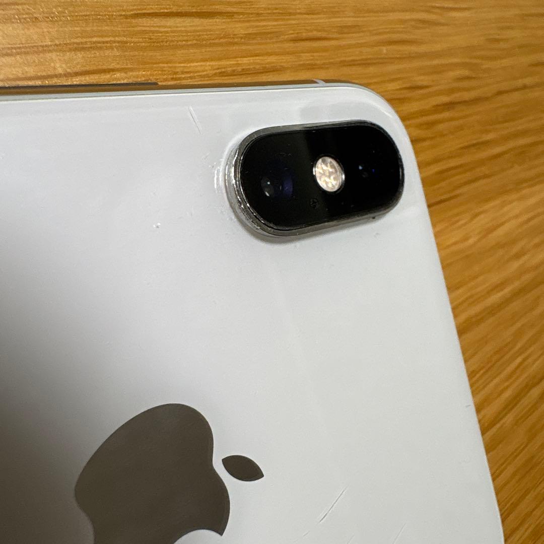 Apple iPhone xs 64GB 本体