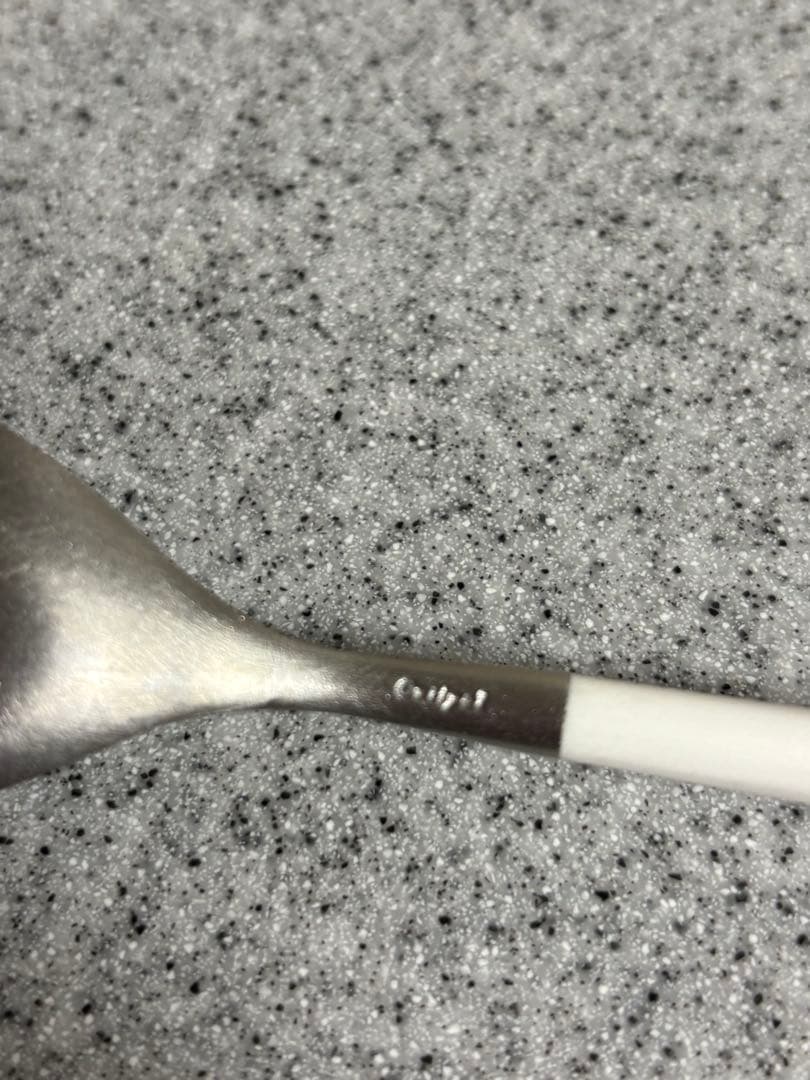 Cutipol カトラリー ホワイト ブラック