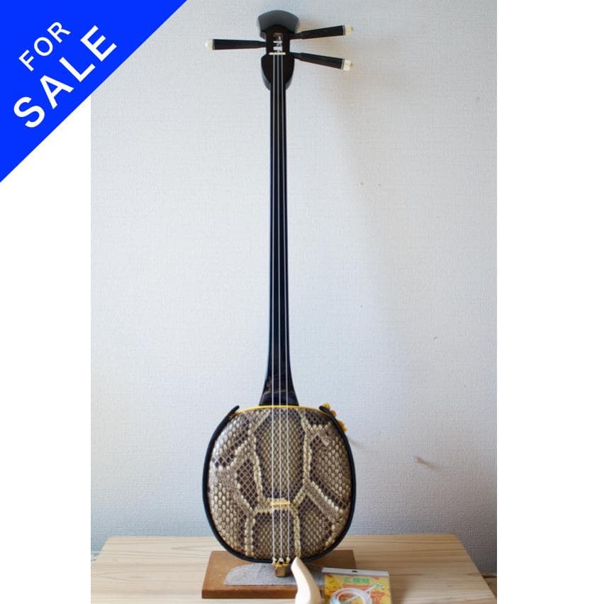 三線　沖縄　本皮強化張り 爪、ソフトケース付　初心者　三味線　送料込み