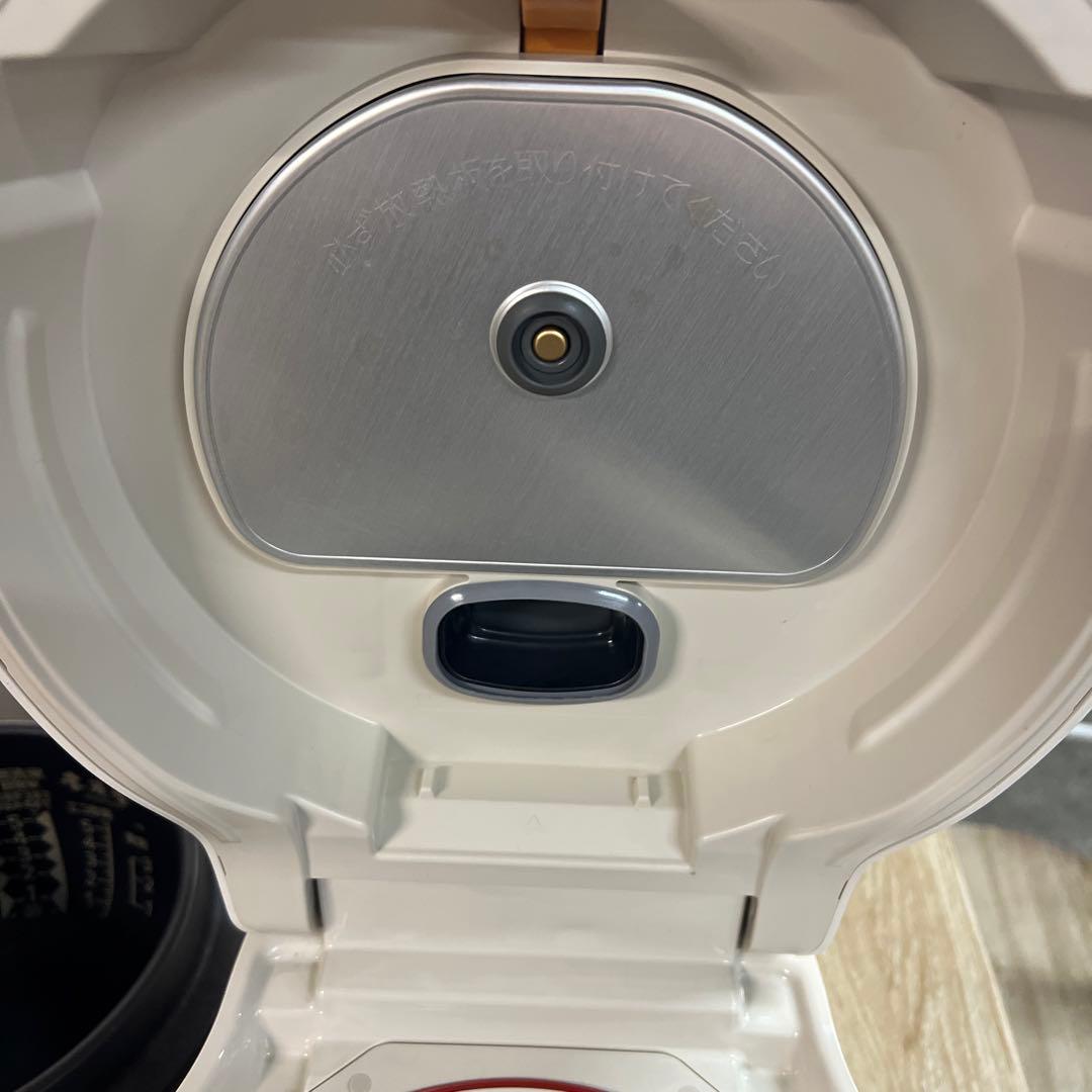 三菱　IHジャー炊飯器NJ-AW108-W型　5.5合炊き