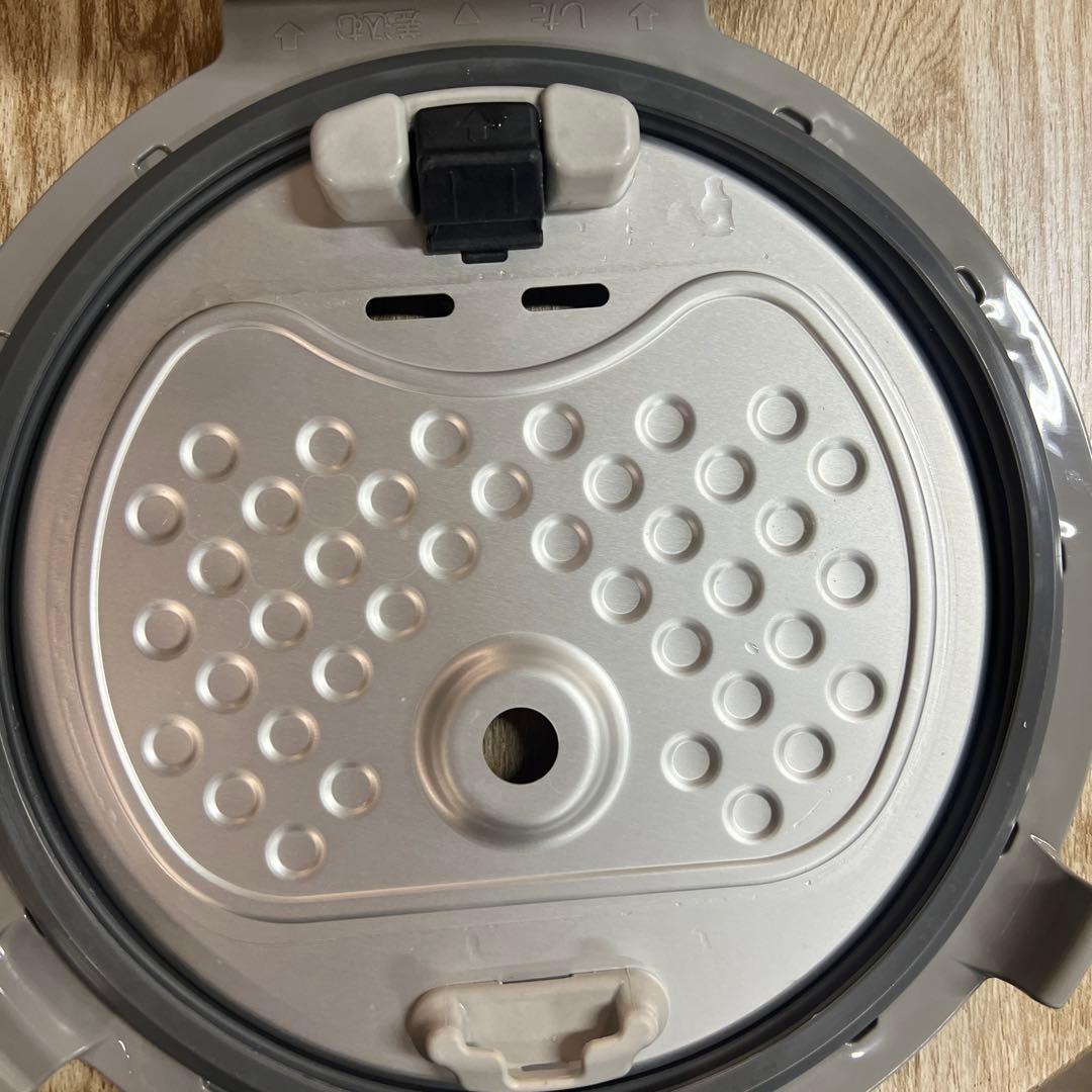 三菱　IHジャー炊飯器NJ-AW108-W型　5.5合炊き