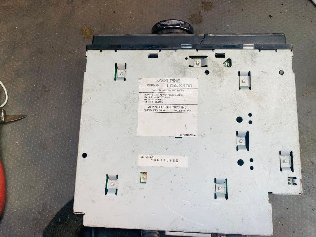 ALPINE IDA-X100 オーディオデッキ
