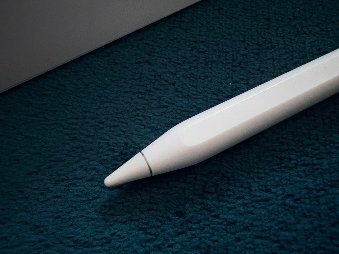 ✳︎Apple Pencil 第2世代　箱付き・絵文字刻印付き✳︎