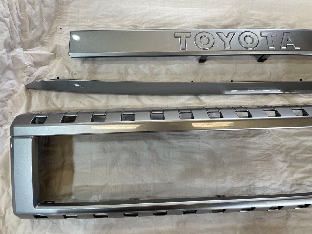 ランクル250 VX パーツ　新車外し