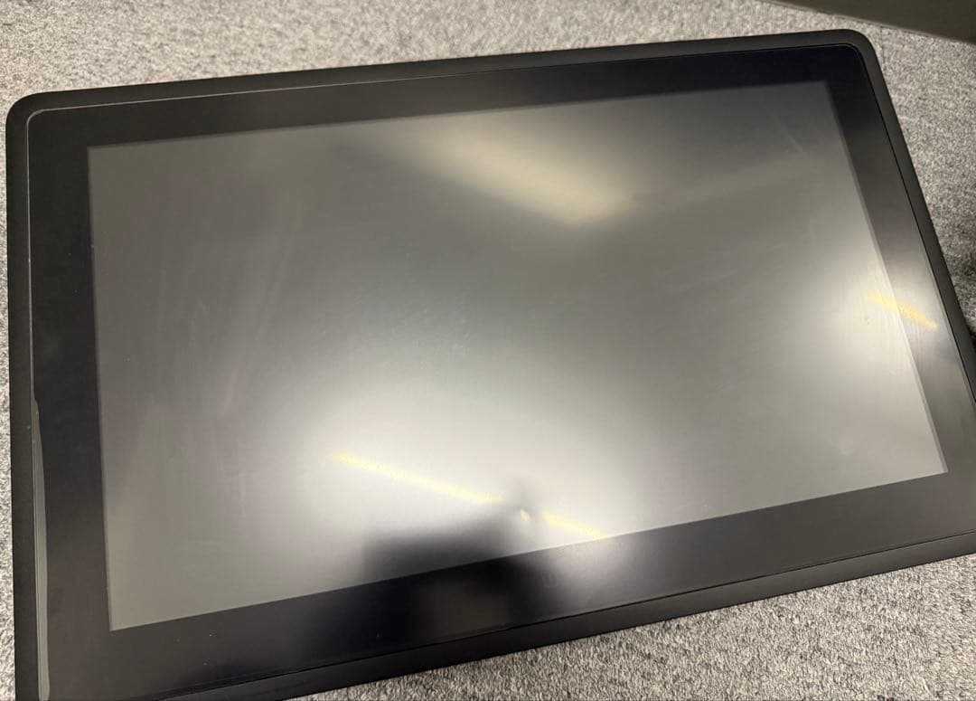 Wacom Cintiq 22 FHD DTK2260 (※ペン未使用)