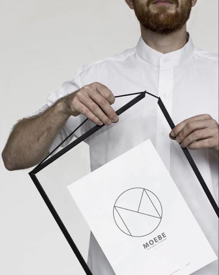 新品未使用　MOEBE フレーム A3 ブラック