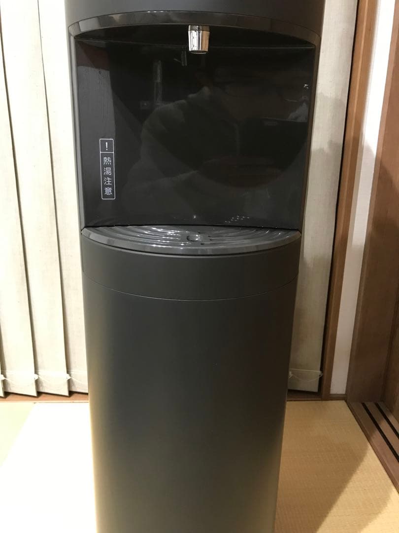 エブリフレシャス　ウォーターサーバー　マットブラック