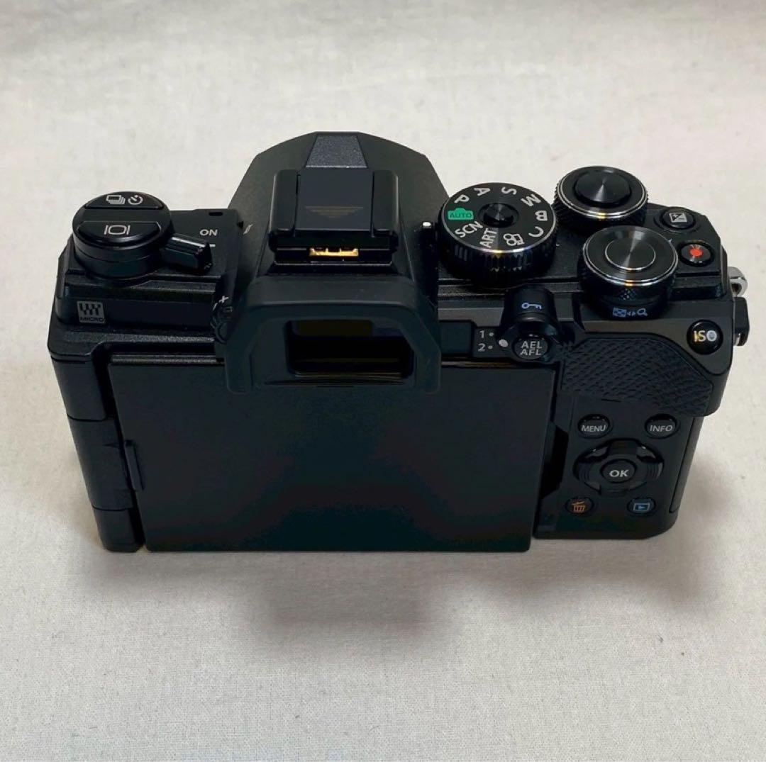 OLYMPUS OM SYSTEM OM-5 ミラレース　セット