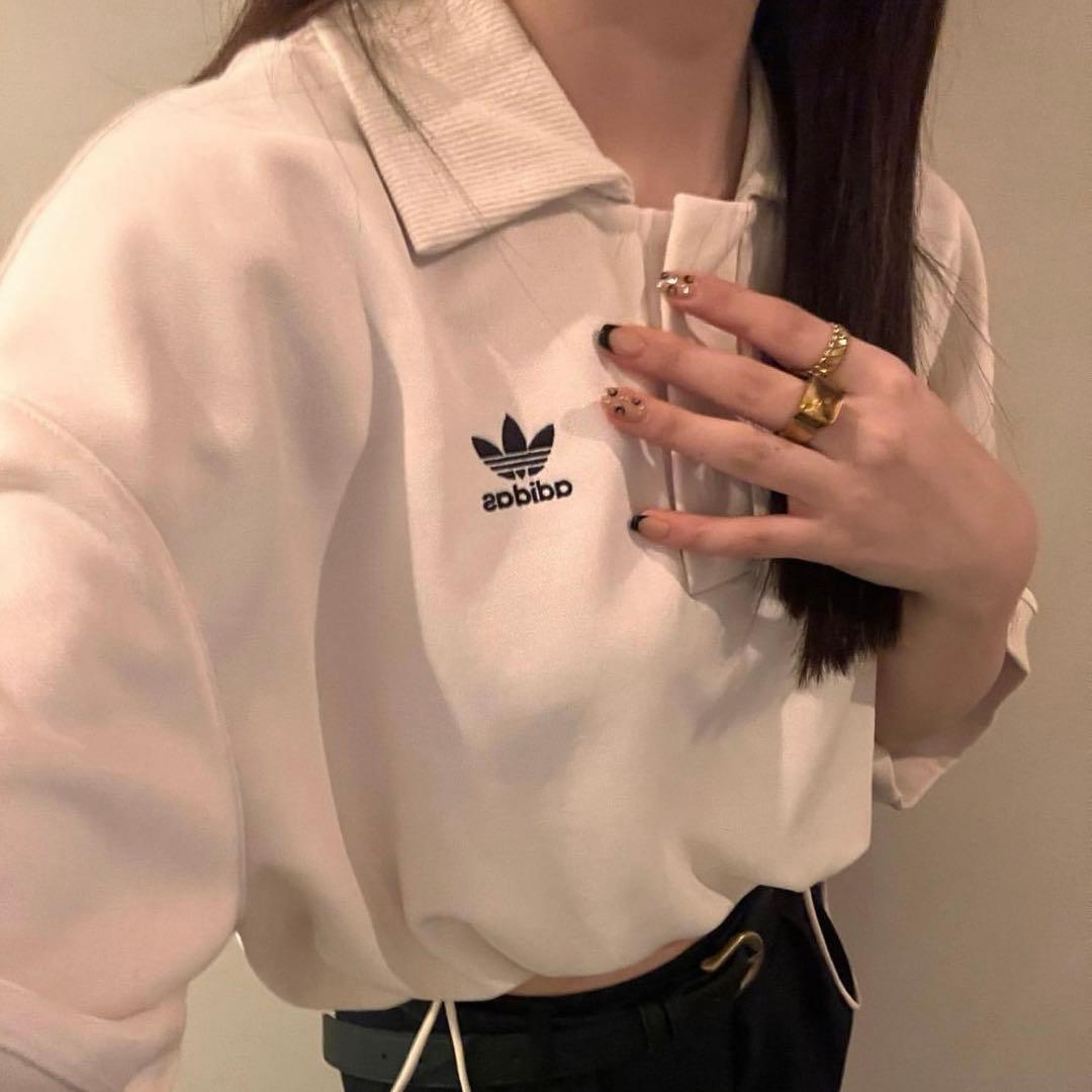 adidas originalsトップス クロップポロシャツ ショート丈