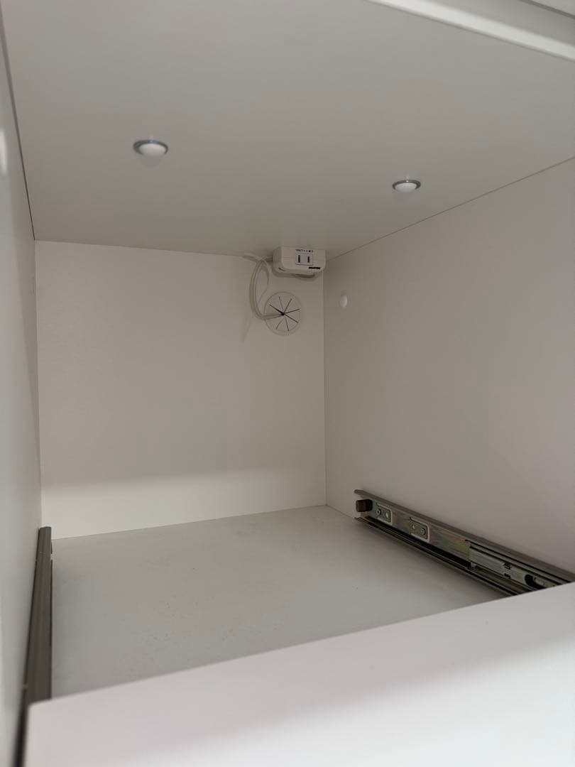 ニトリ リガーレ 140cm幅　キッチンカウンター　食器棚