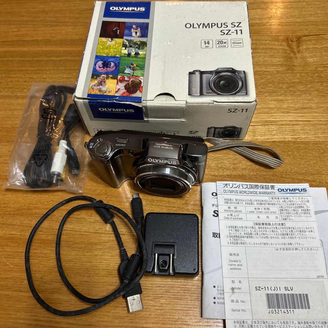 OLYMPUS コンパクトデジタルカメラ