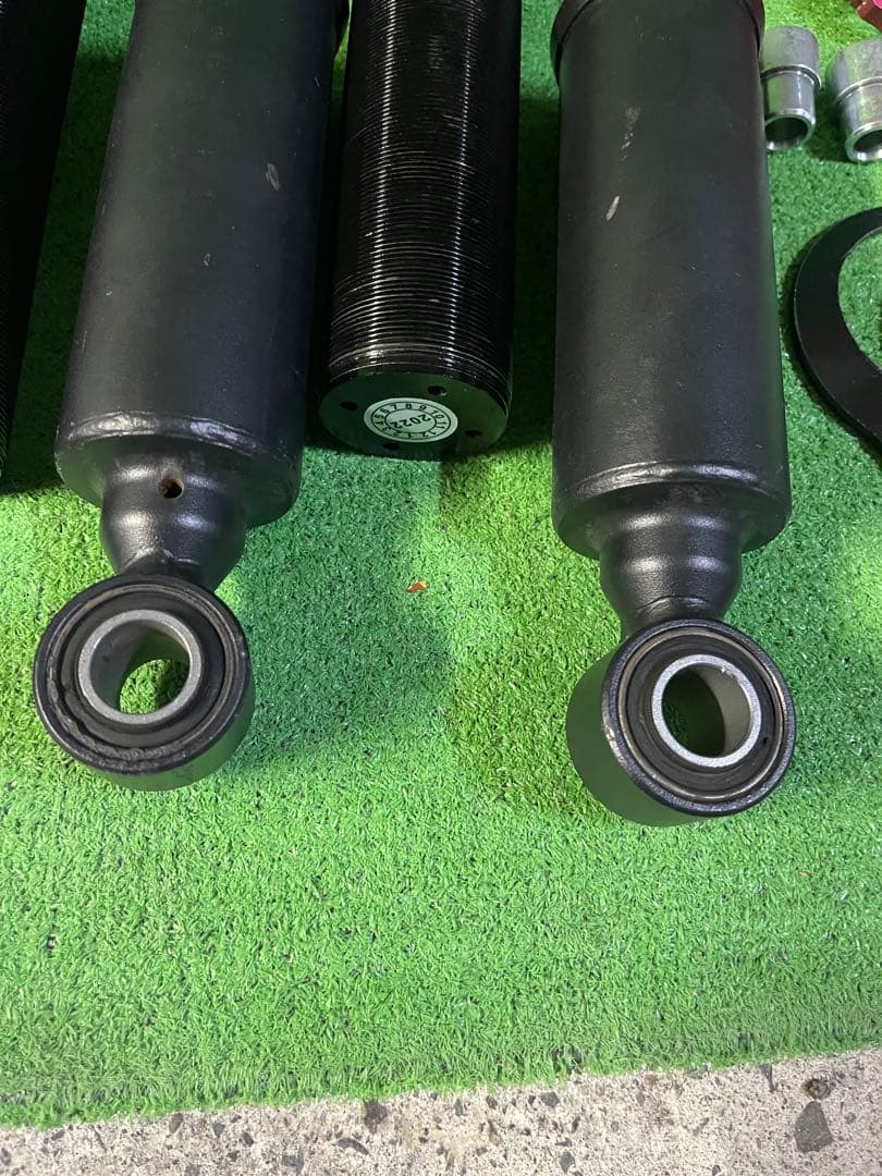 美品　レクサスGS 10系　車高調　フルタップ　GRL10 2WD用　AWL