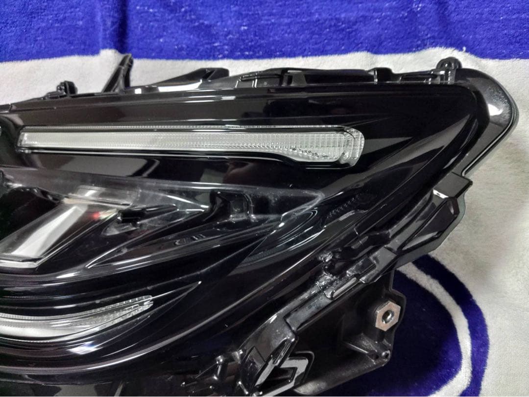 クラウン　スポーツ　AZSH36W 左　ヘッドライト　KOITO 30-483