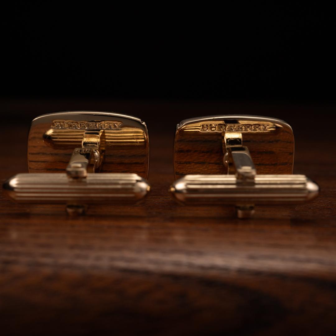 【英国王室御用達】 バーバリー 鏡面加工ナイト カフリンクス Burberry