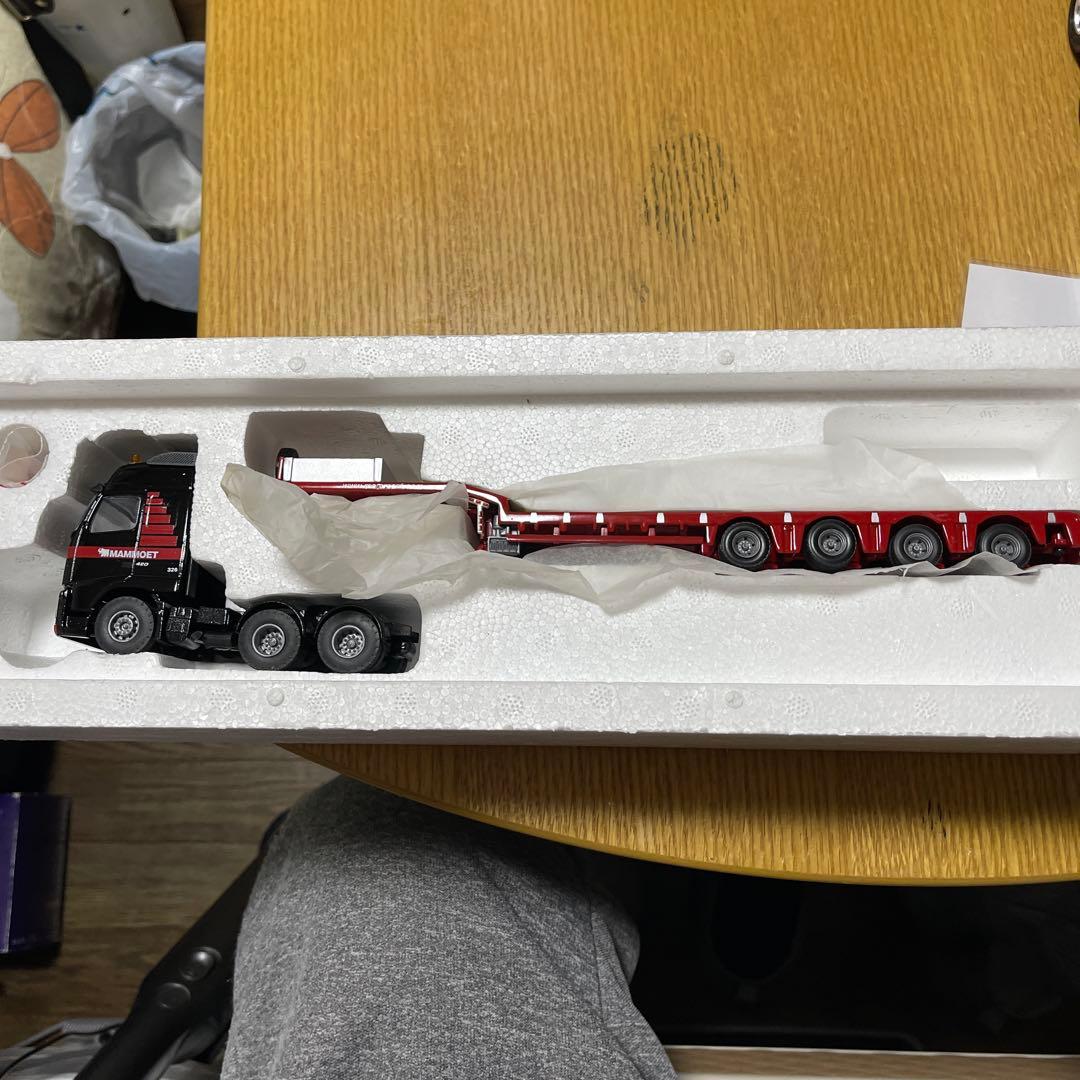 MAMMOET Volvo FH12 低床トレーラー 1:50 ４軸