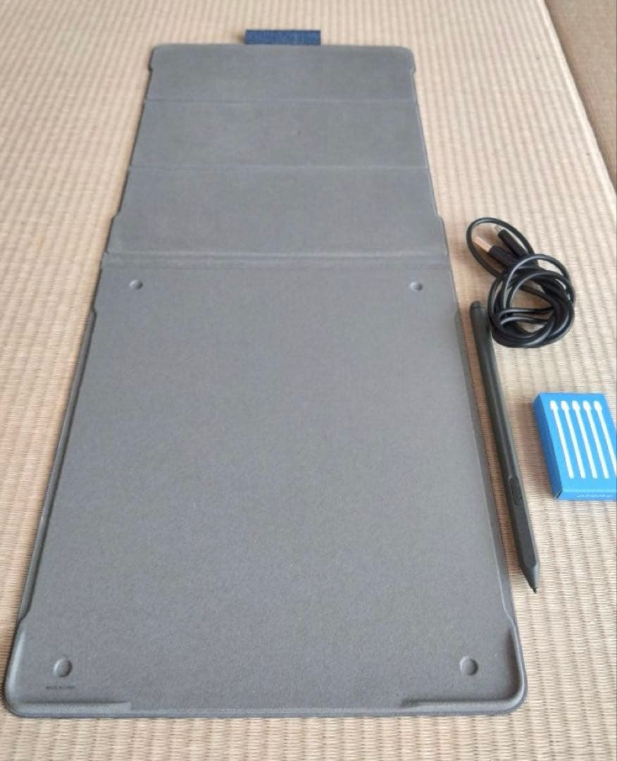 Kindle Scribe2022（32G）プレミアムペン（純正カバー付き）