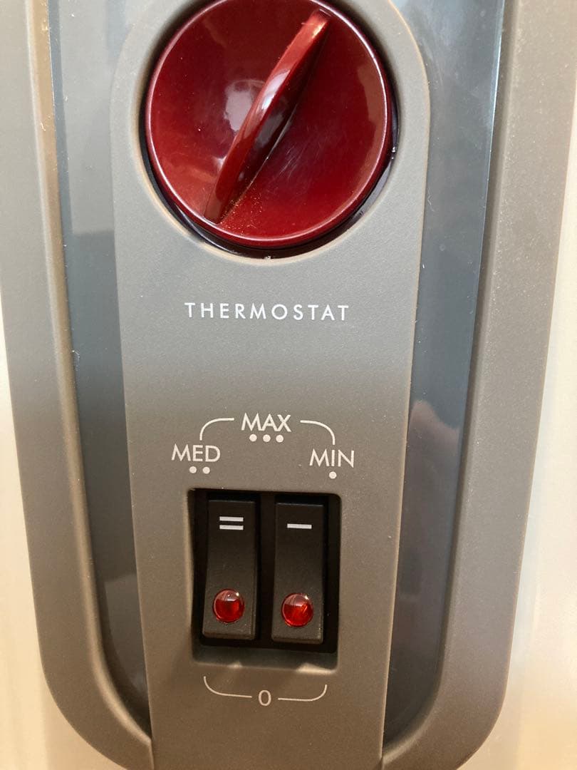 【極美品】デロンギ オイルヒーター H770812EFSN-GY 取説あり