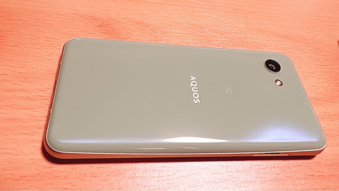 SoftBank Aquos R2 compact SIMフリー化済　64GB