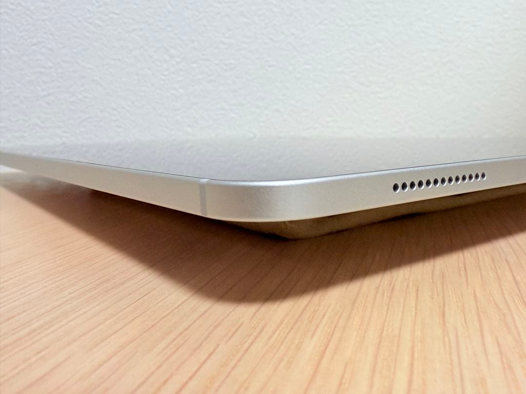 純正ペンとMagic Keyboard付き iPad Pro 11インチ