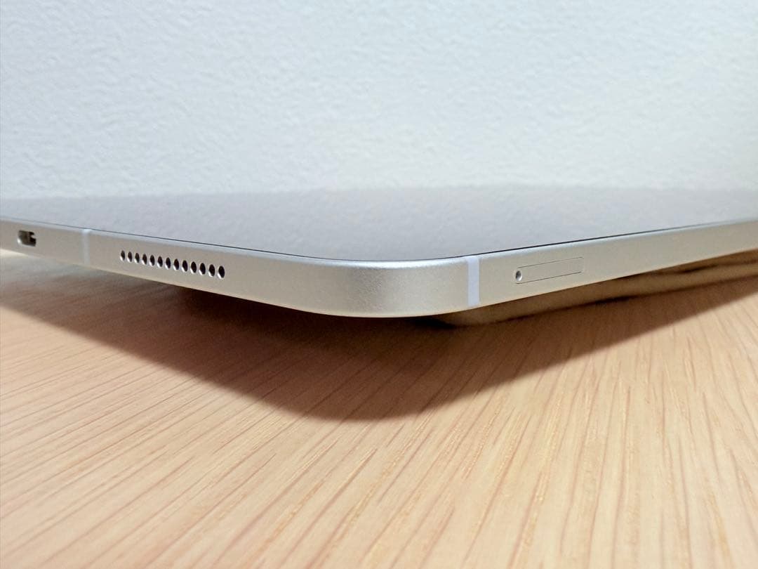 純正ペンとMagic Keyboard付き iPad Pro 11インチ