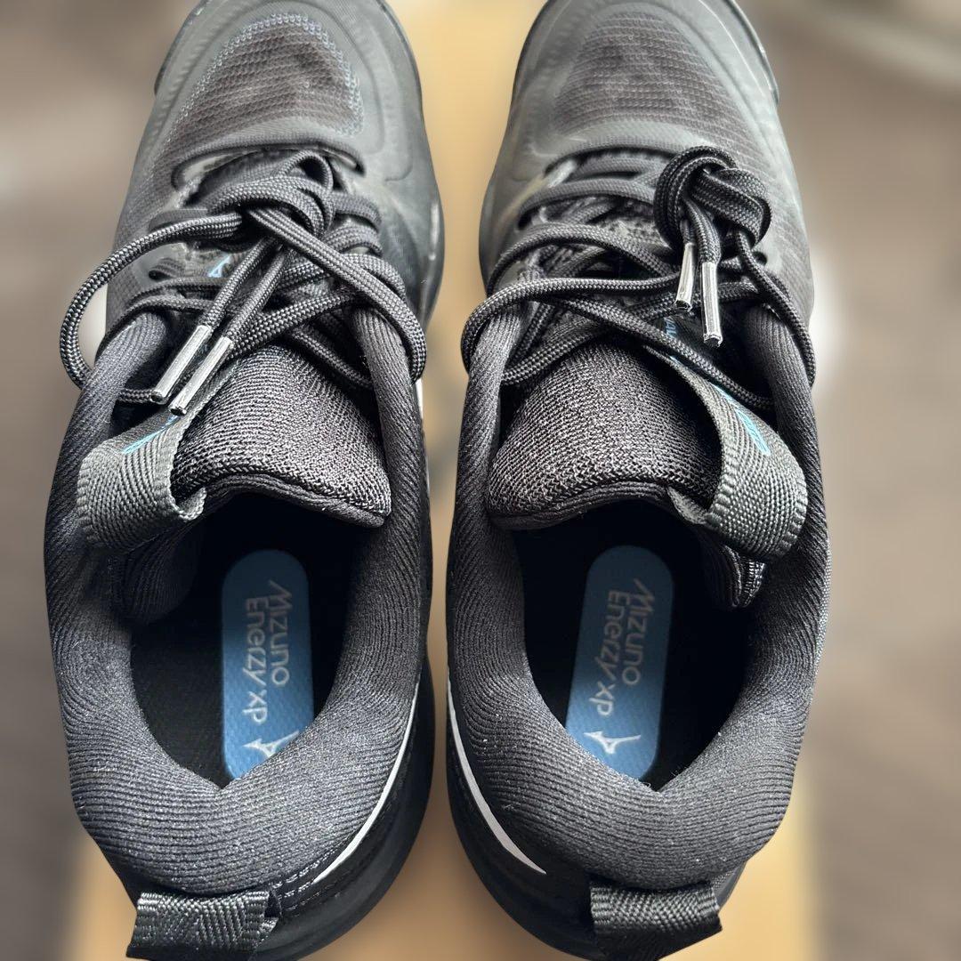 MIZUNO バレーボールシューズ　モーメンタルエリート　24cm